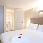 Complete Queens - Free Parking - Aj * Bristol