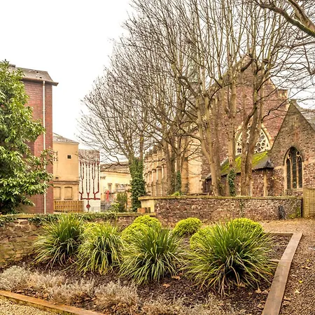 Complete Queens - Free Parking - Aj Appartamento Bristol