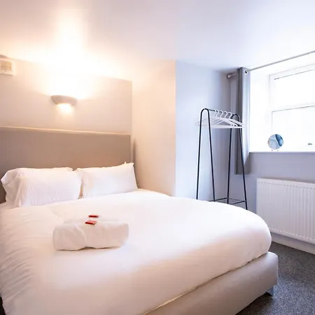 Complete Queens - Free Parking - Aj 브리스틀