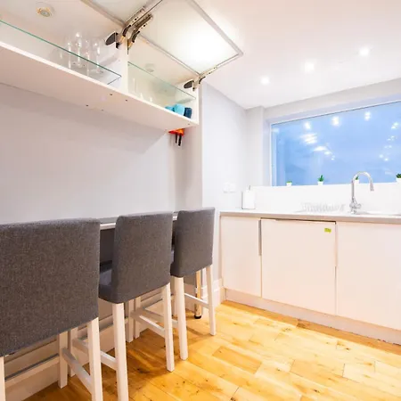 Apartment Complete Queens - Free Parking - Aj