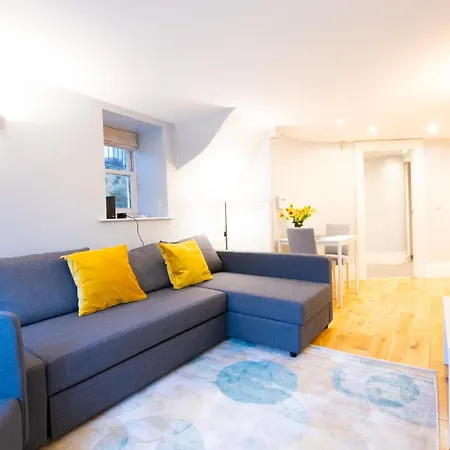 Apartment Complete Queens - Free Parking - Aj