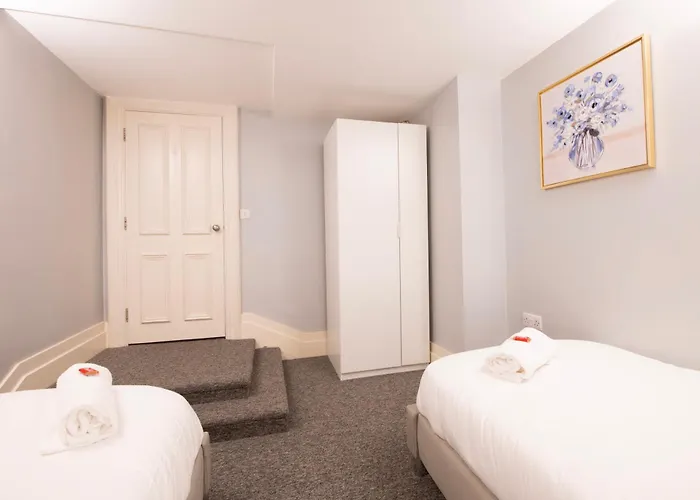 Appartement Complete Queens - Free Parking - Aj Bristol