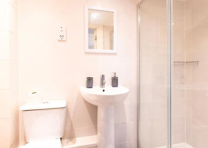 Apartament Complete Queens - Free Parking - Aj