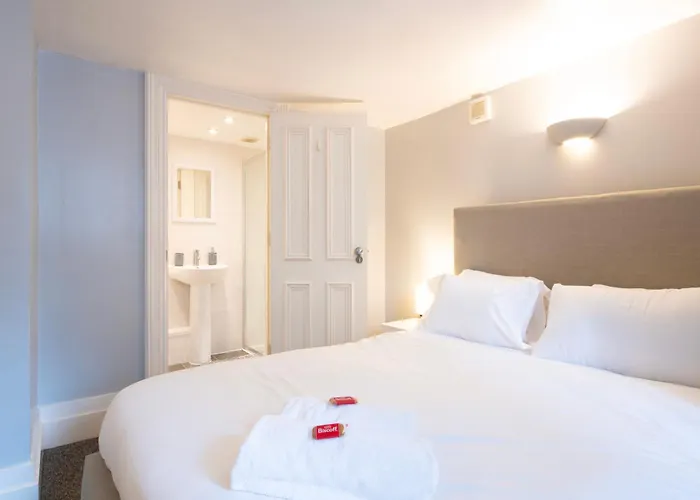 Complete Queens - Free Parking - Aj * Bristol